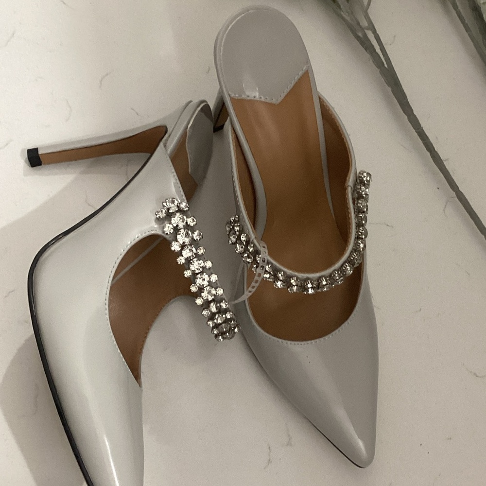 Local European Gray Heels with Rhinestone Detail - Picture 3 of 3